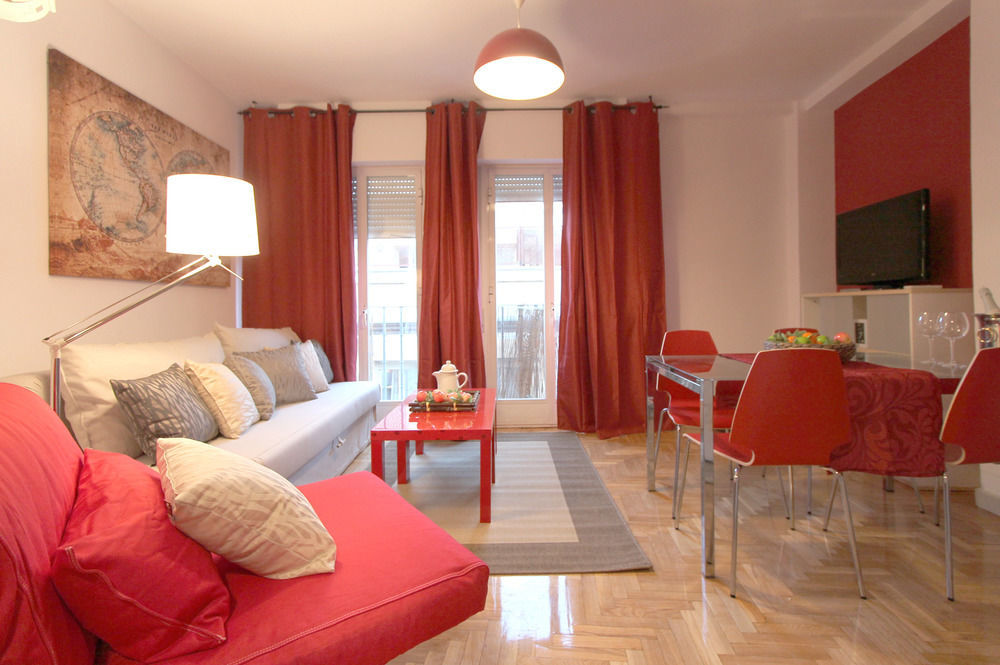Apartamentos Goyescas Deco Madrid Exterior foto